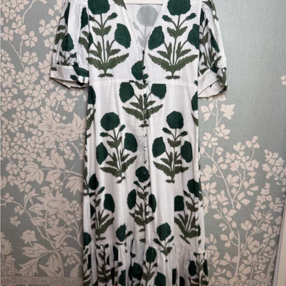 Lido Maxi Floral Green and White Dress Size M/L